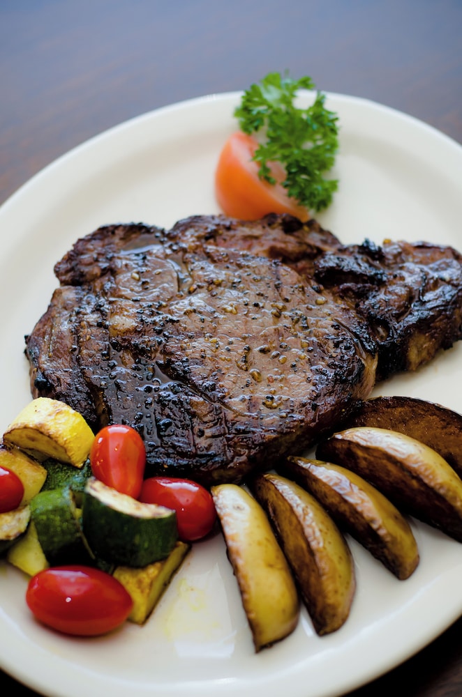 Whispering Woods Cabins & Grill
