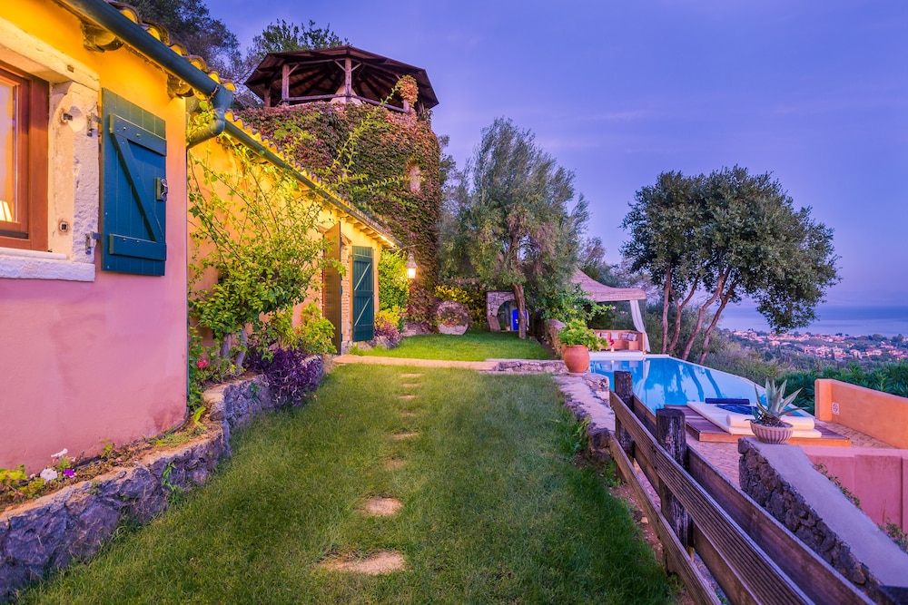 Villa Melolia