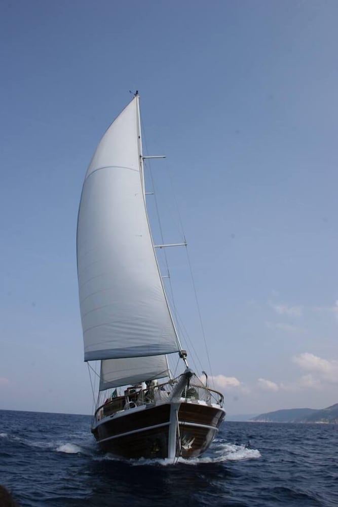 Lady Christa photo 5