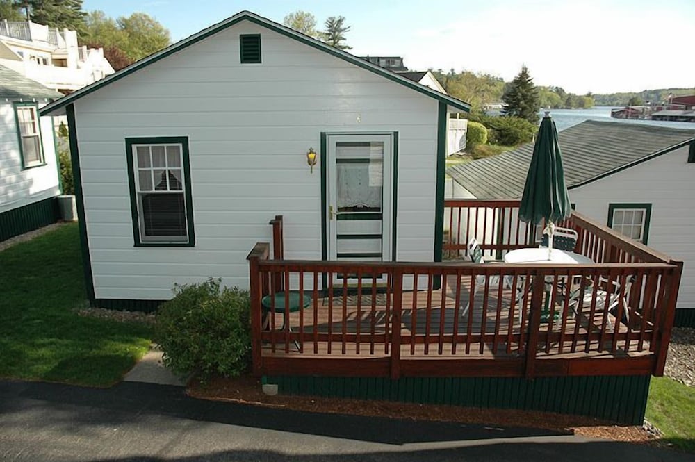 Channel Watefront Cottages