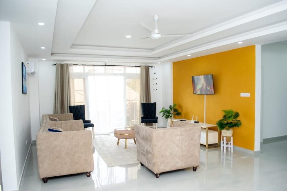 Lux Suites Aqua Gardens Nyali