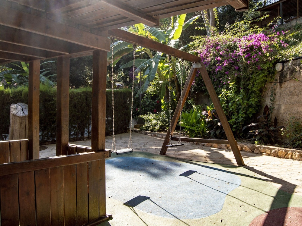 Wooden Chalet With Parking