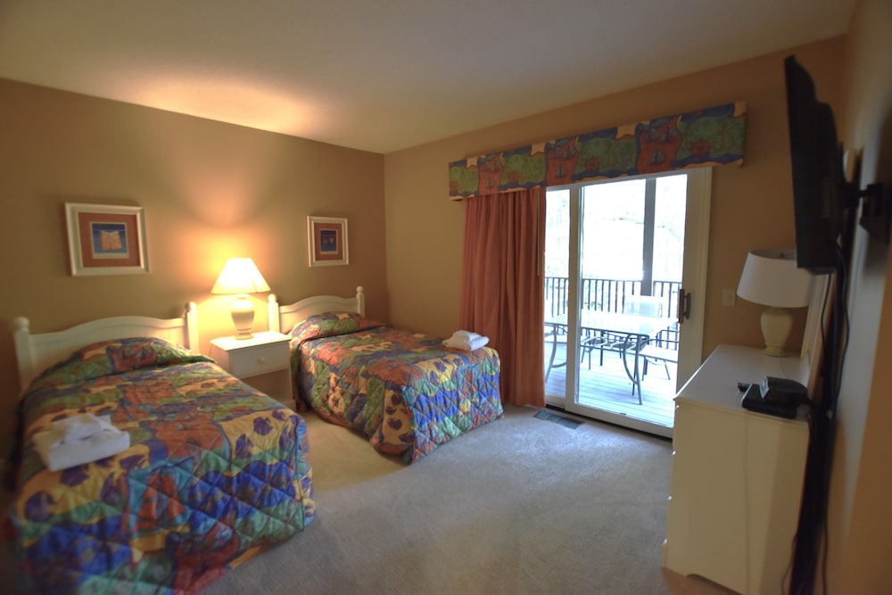 2 Bedrooms at Brigantine Quarters 270