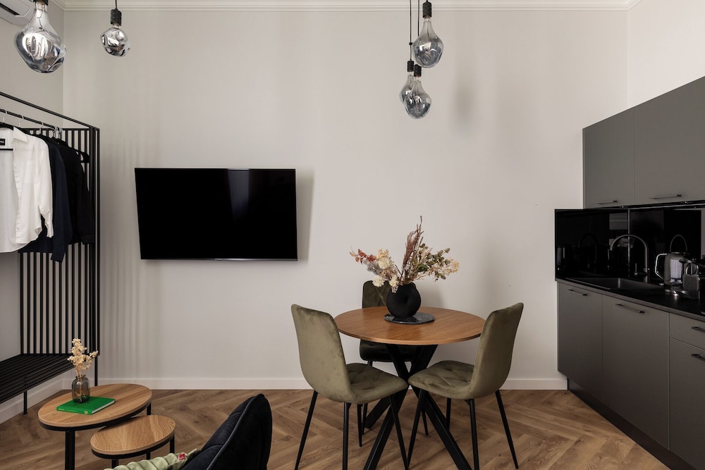 OLD TOWN Charm & Chic by Downtown Apartments