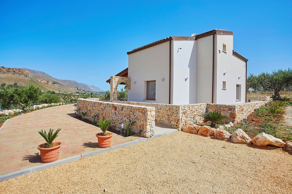 VILLA NINFA