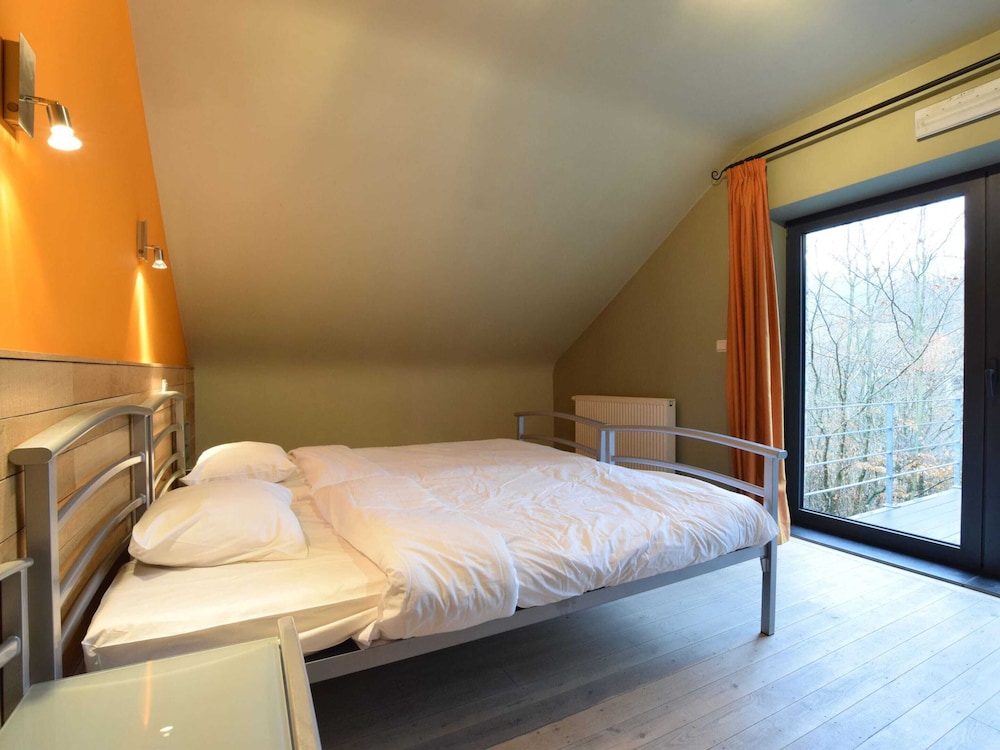 Spacious Durbuy Group Stay view 3