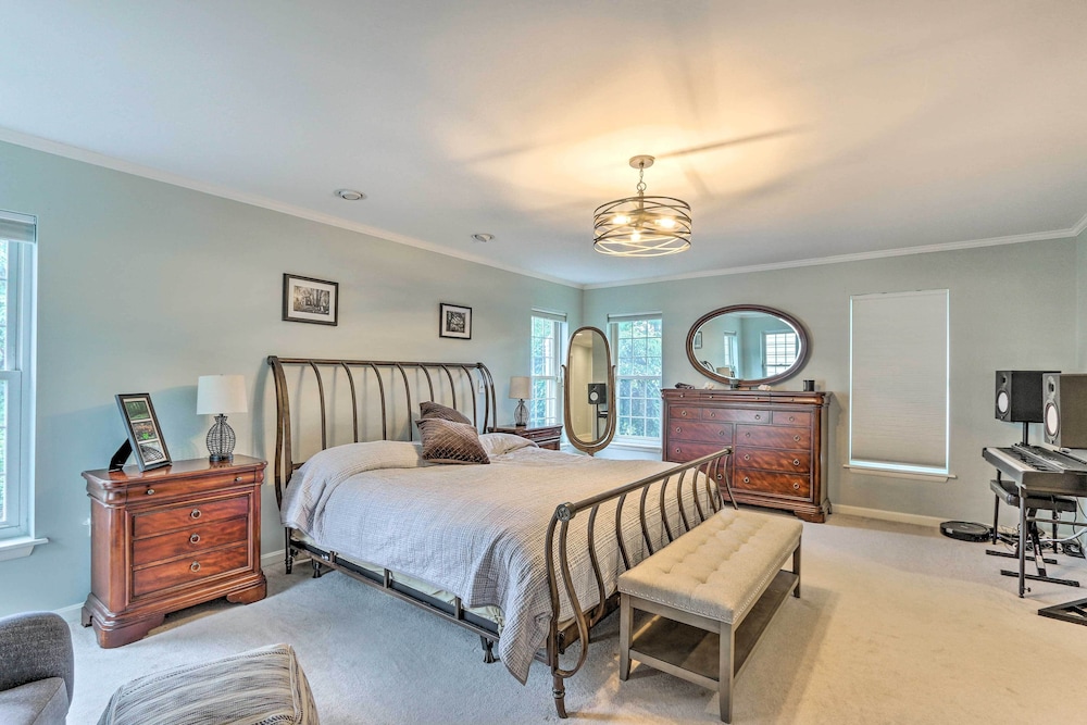 Charles Town Home w/ Private Pool Hot Tub - Property Image 33