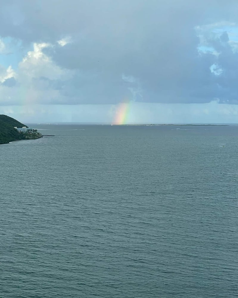 Oceanfront Paradise Marina Views Balcony