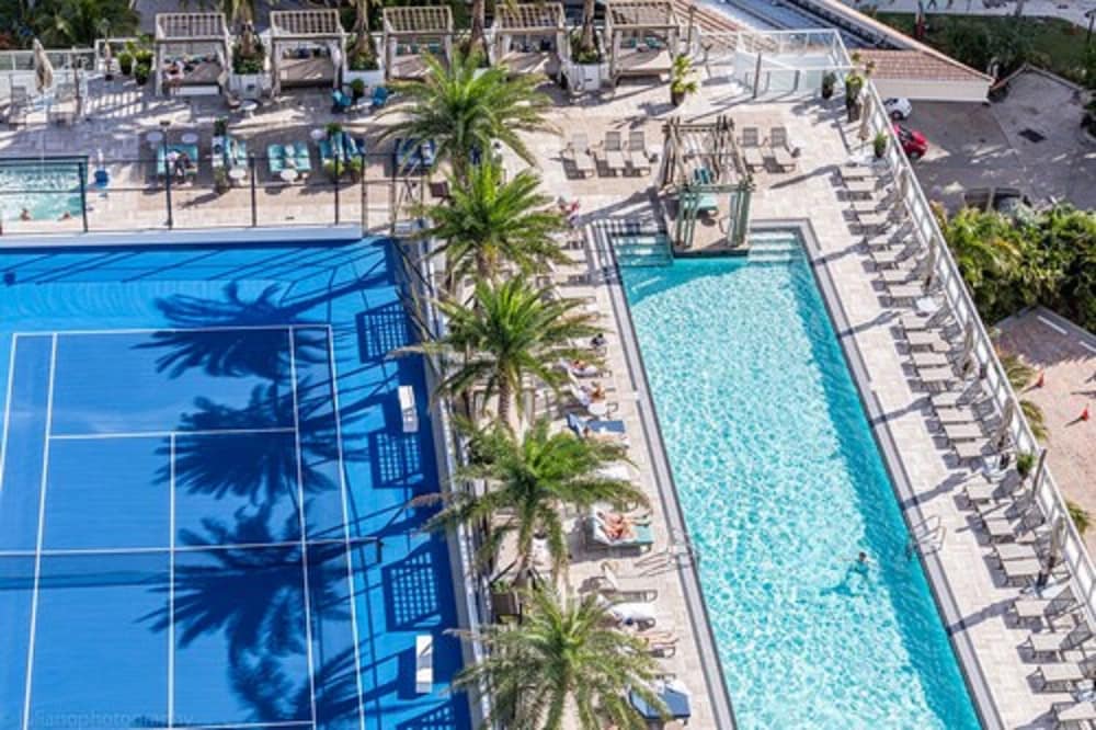 Hyde Beach House Hollywood Pr Suites - Image 3