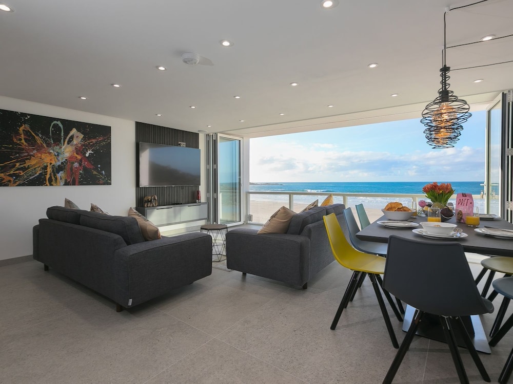 Louies Loft