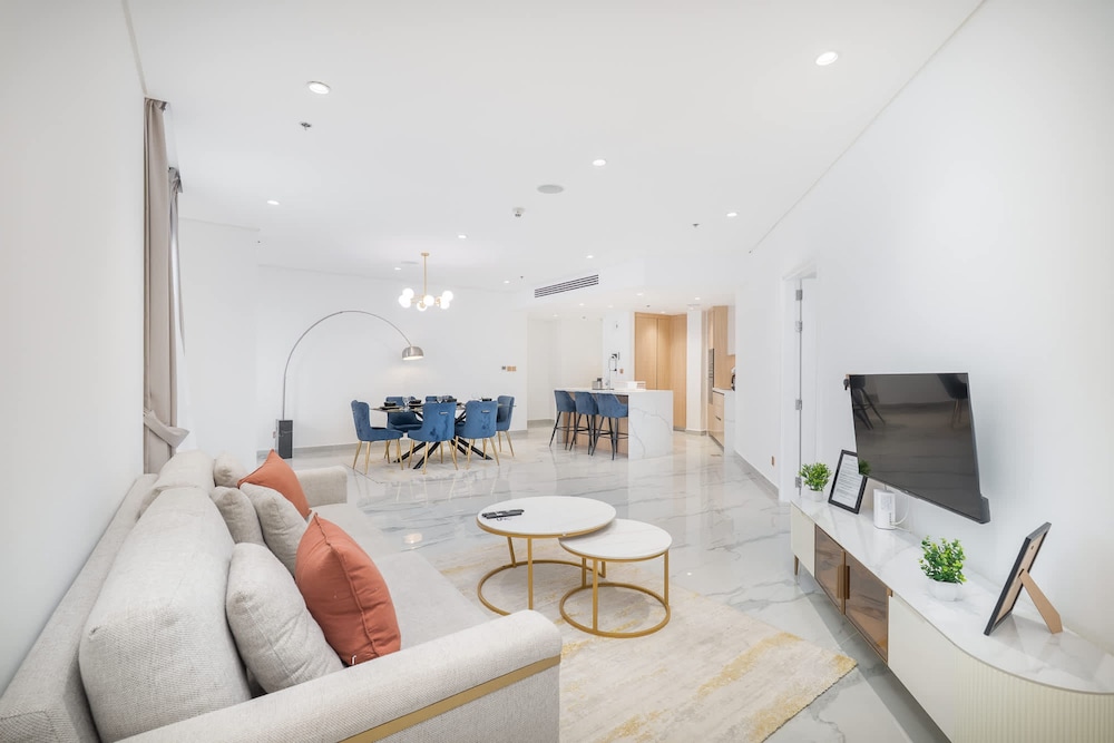2 Bedroom With Beautiful Full Palm Waters Views