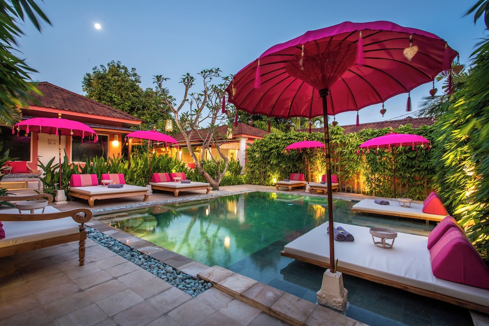 PinkPrivate Sanur - for Cool Adults Only