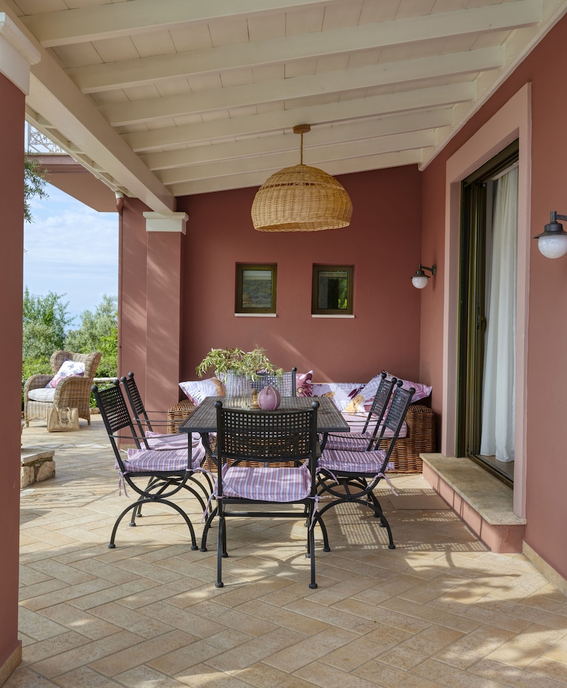 Art Blue Villas