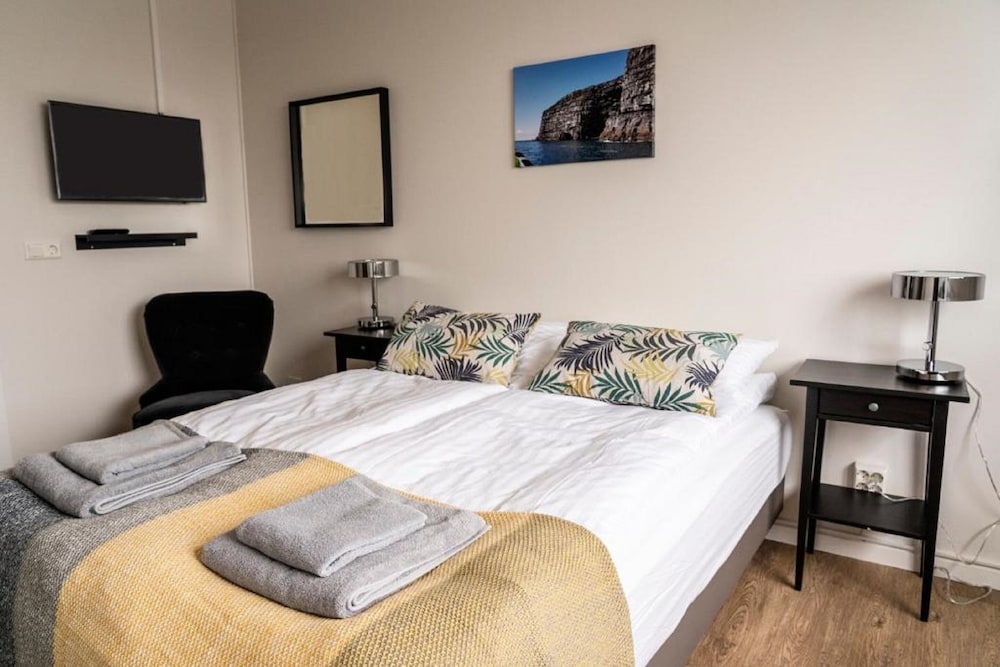 Black Beach Guesthouse