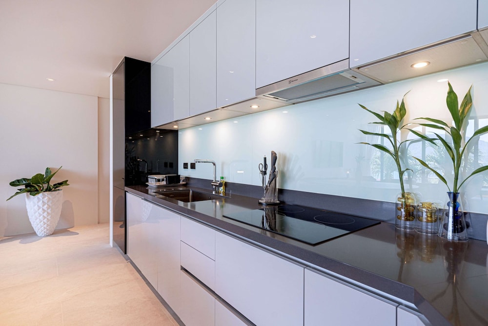 Sea View Condo BluePoint 817 Adults Only