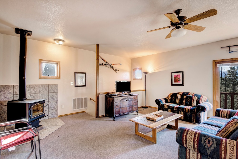 Blue Lake Lodge by Ruidoso Vacation Rentals