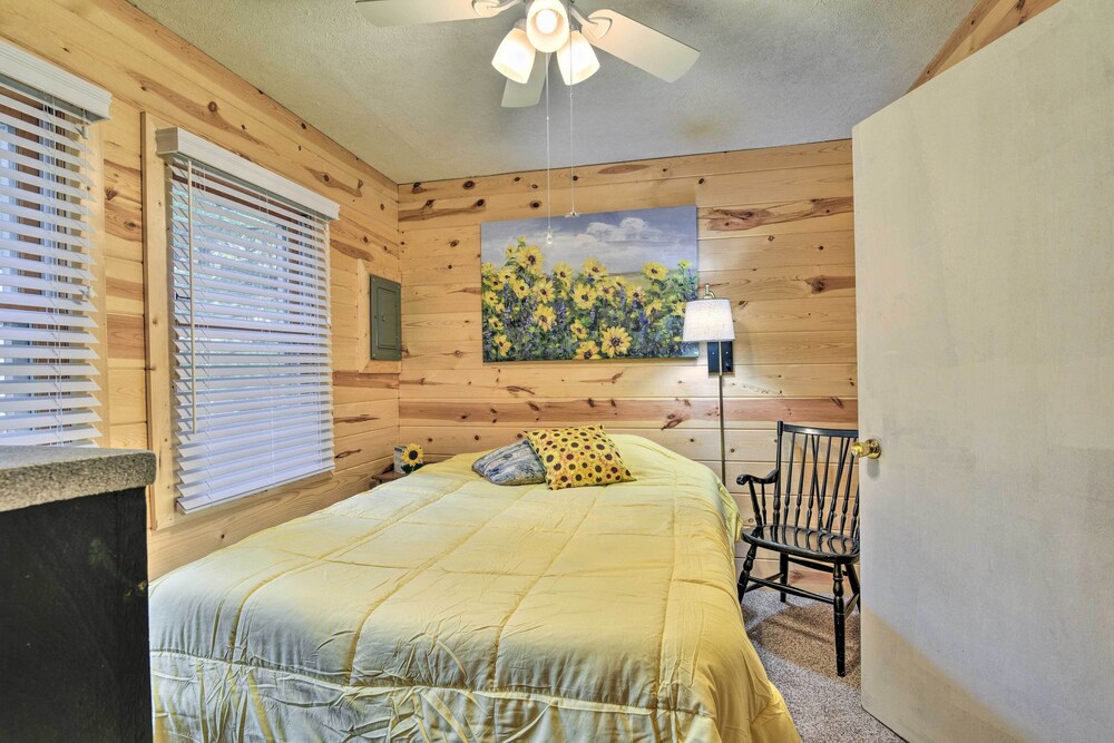 Charming Gladwin Family Cottage - Indian Lake