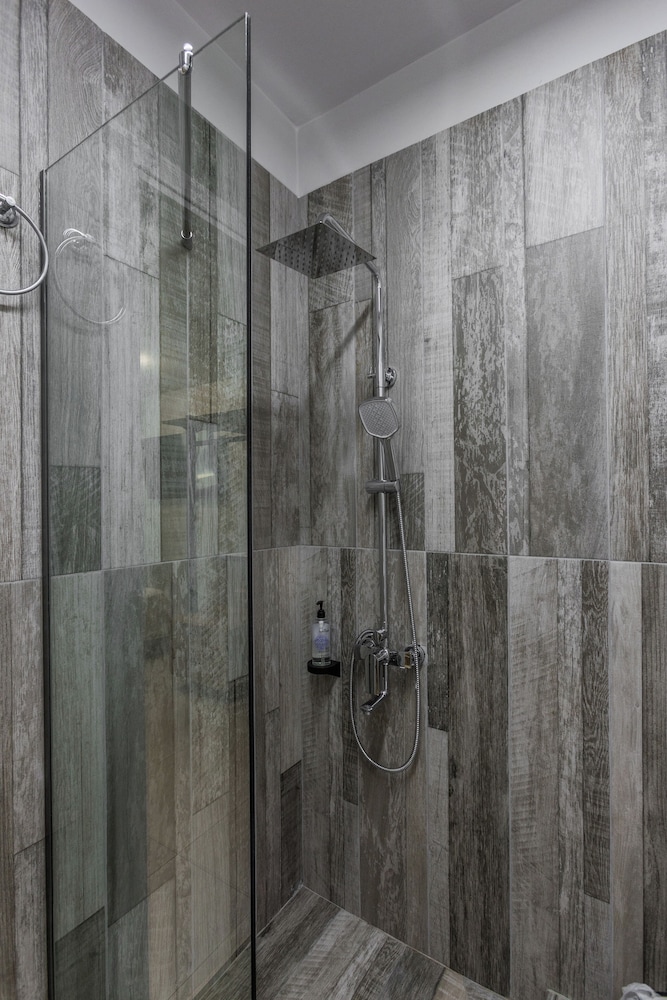 Noima Luxury Suites