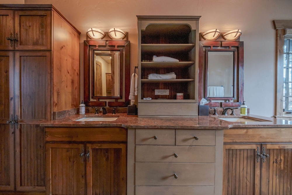 Wilderness Club Chalet