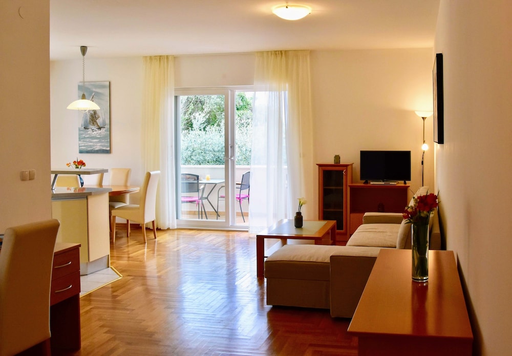 Pervanovo Apartments