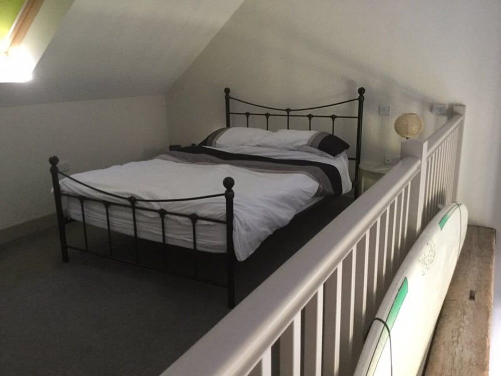 Surf Shack, 1-bed Cottage, Sleeps 2, Pet Friendly view 2