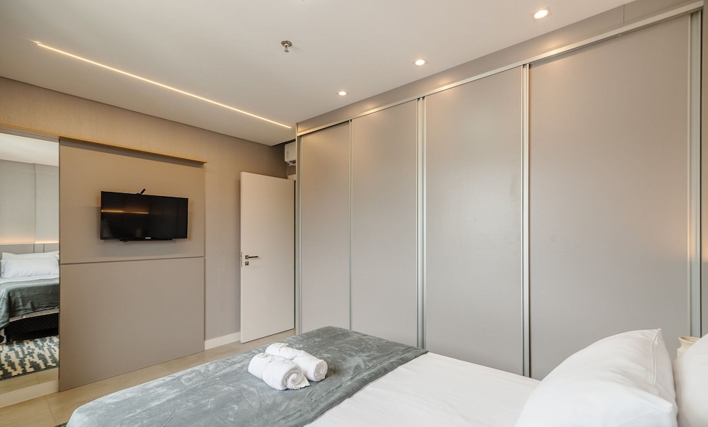 MHF III Apts Variados a 280m da Praia em Itapema