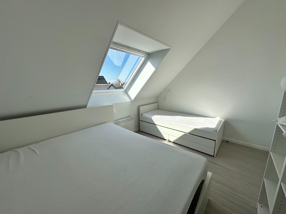 Holiday Home in Koksijde Near Sandy Beaches