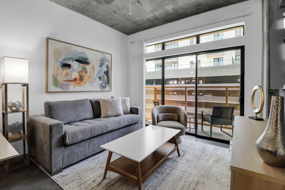 Phoenix Urban Luxury Escape