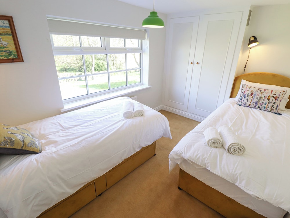 Moon Field Lodge