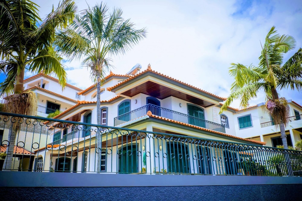 Azure Villas