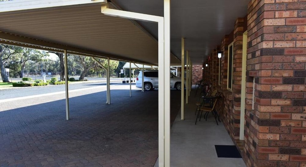 COOEE MOTEL