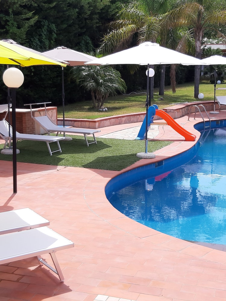Villa Emy