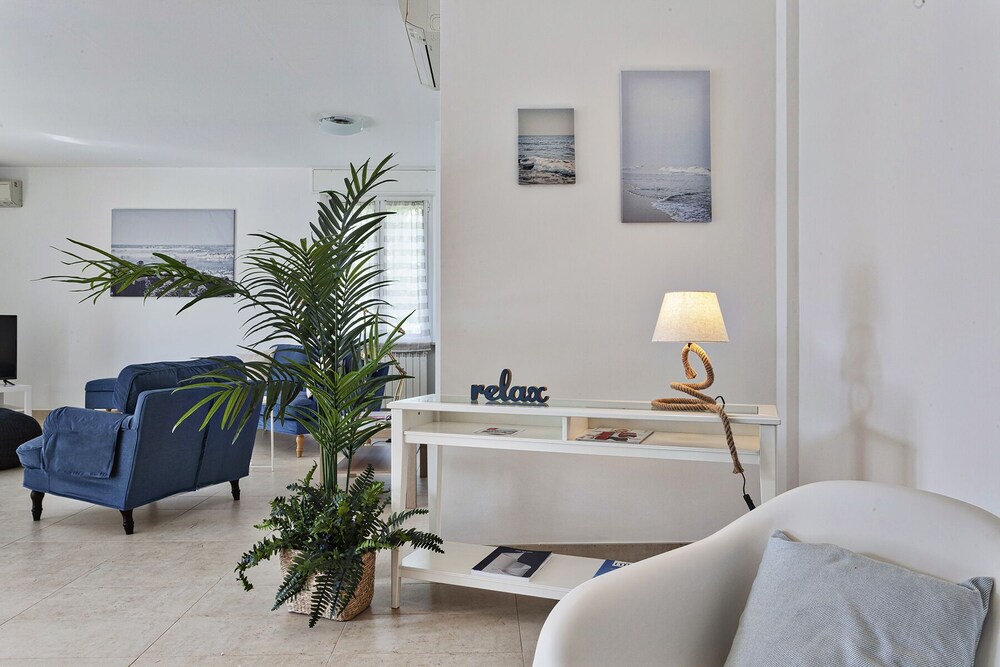 Genoa Vacations - Shelley Apartments By Wonderful Italy - Property Image 40