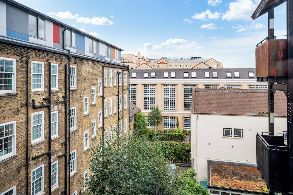 Student Only AXO Waterloo