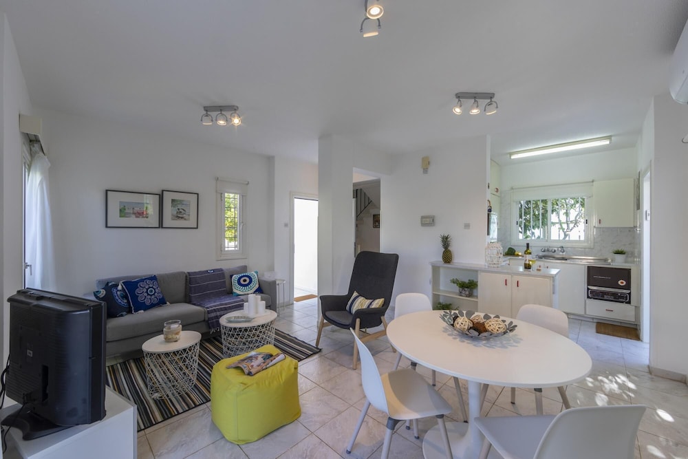 Protaras Lemon Tree Villa