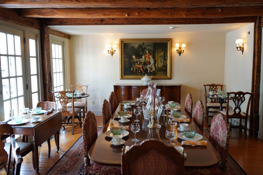 The 1708 House