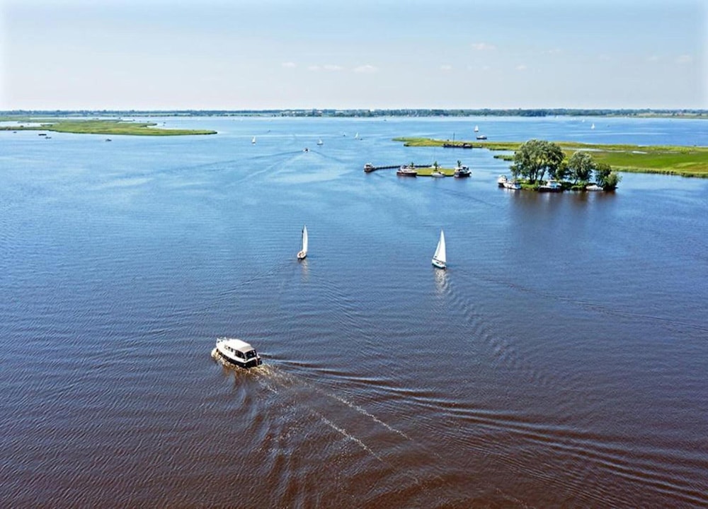 Holiday Home in Yn e Lijte With Water Sports