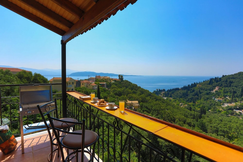 Eros Sea View in Kentroma view 5