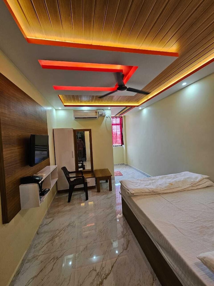 Ashwini Hotel And Lodging