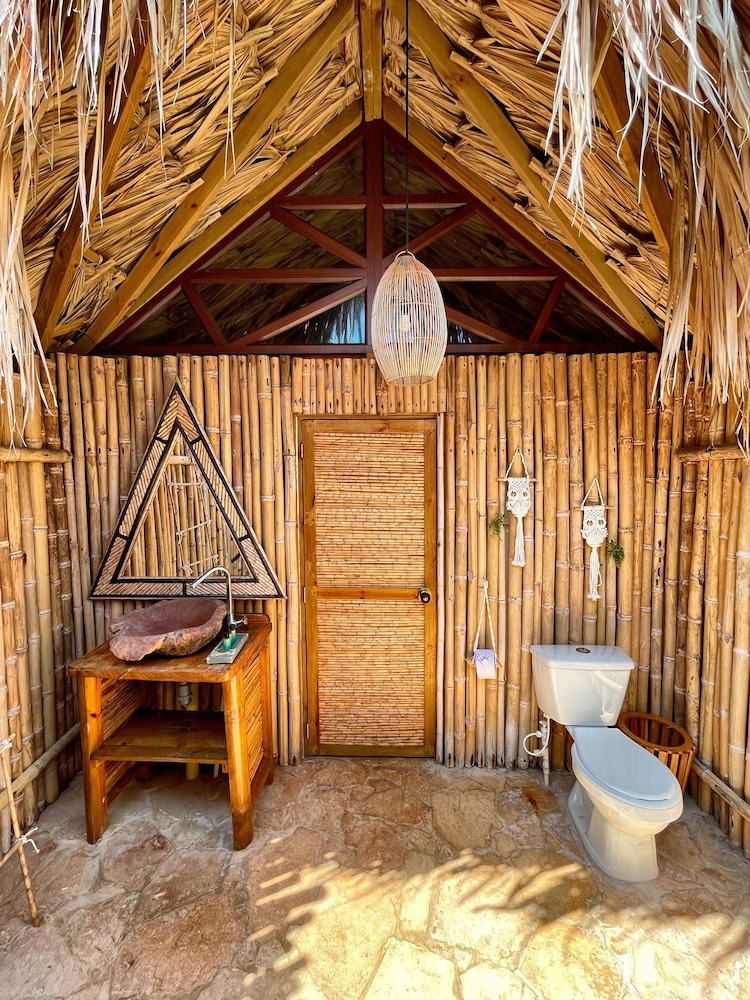 Hotel Isla Mucura