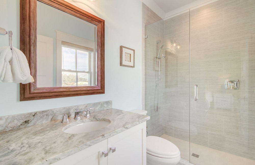 616 Carolina Boulevard by Avantstay Ocean Views From Decks