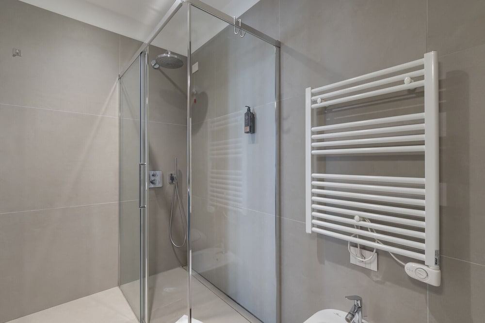 San Babila Central Tower by Rentopolis - High-end 1bdr with panoramic terrace overlooking Duomo