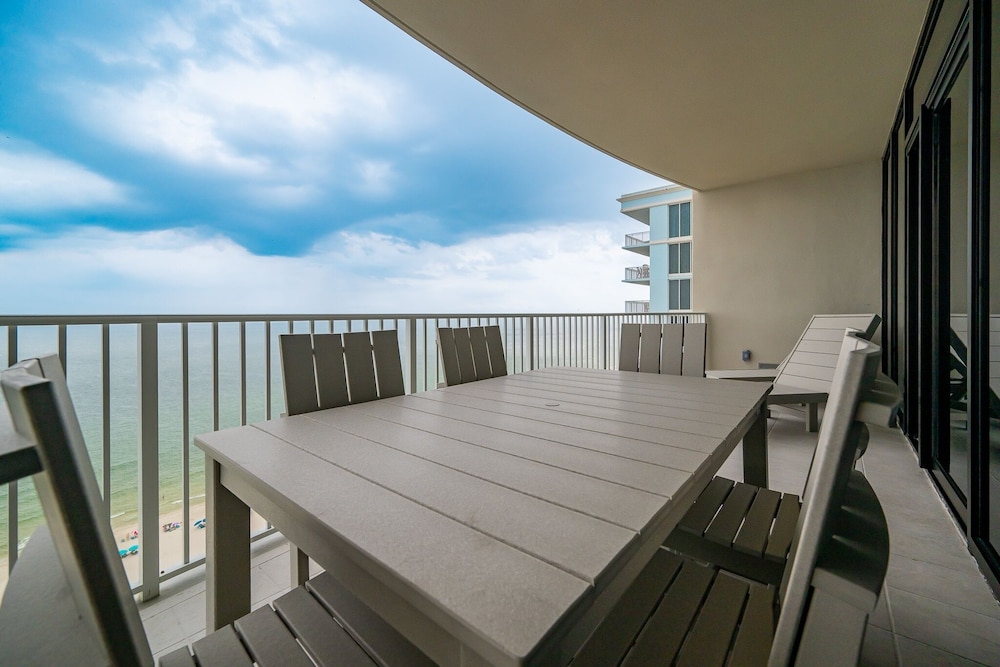 Phoenix Gulf Shores Ii 1702 3 Bedroom Condo