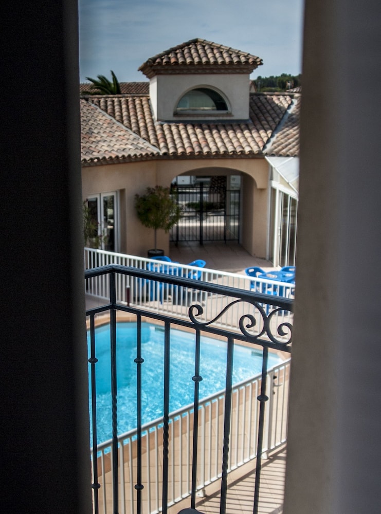 Hôtel Leukos