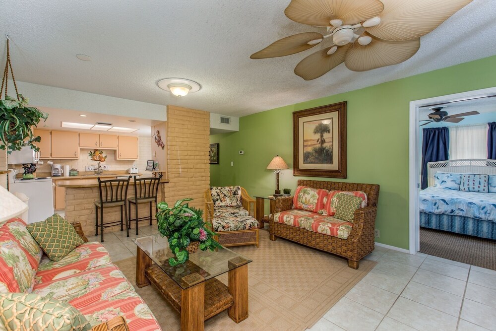 Coconut Breeze Iii 3 Bedroom Home by Redawning - Image 4