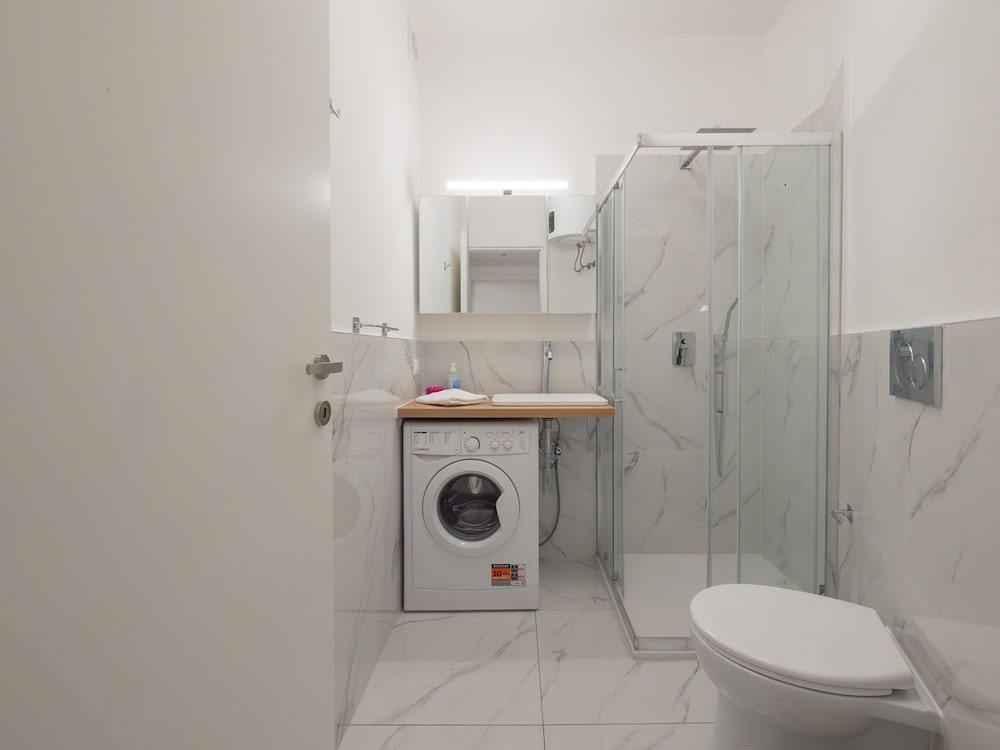 Varanini - Modern 1 bdr Apartment Loreto Area