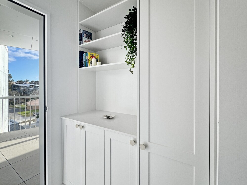 Deluxe 3-bed Unit With Views