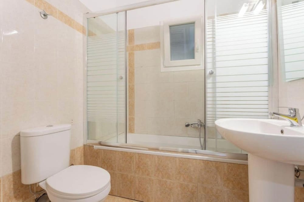 Villa Bora With Private Pool en Zakynthos — bathroom