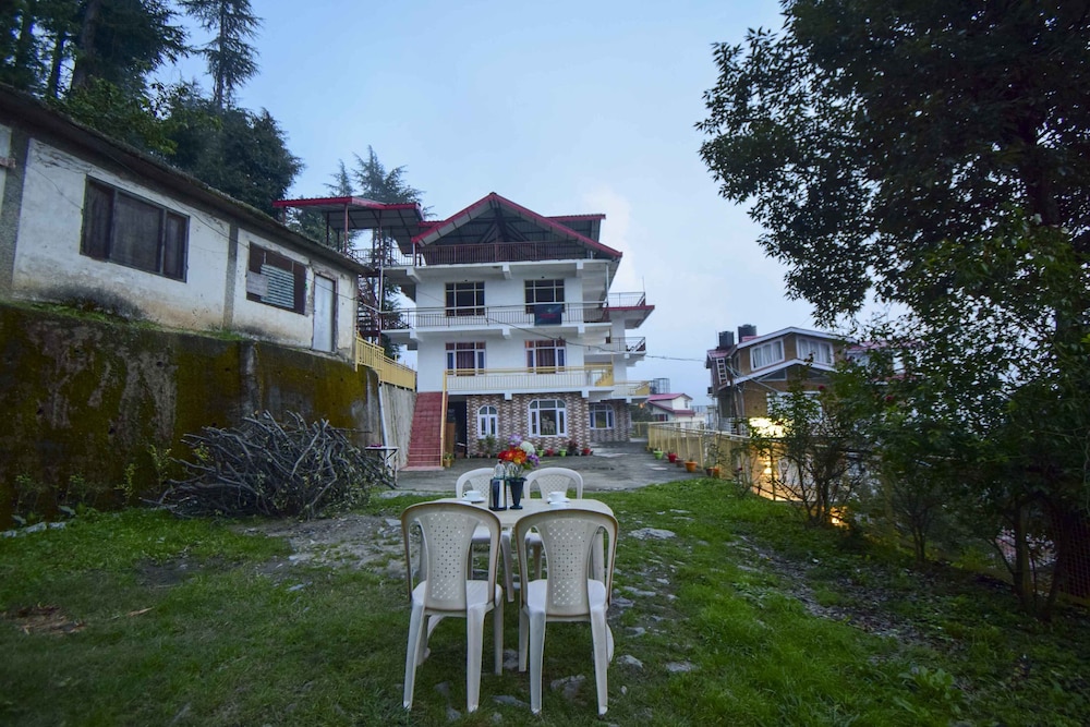 Mashobra Homestay by Dumnu Homes view 5