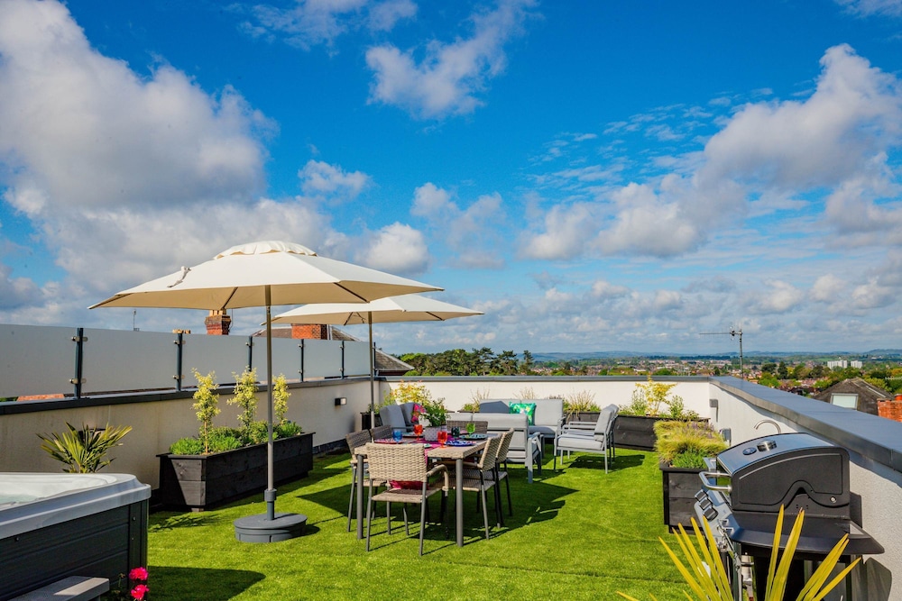 Host Stay Hilltop House